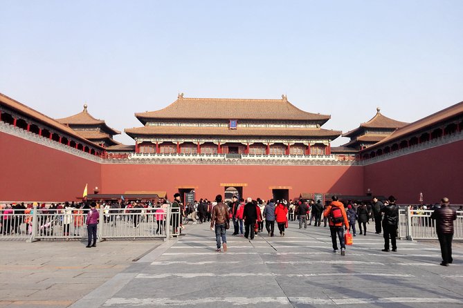 Beijing Highlights Tour: Tian'anmen Square, Forbidden City, Mutianyu Great Wall - Lunch before the Great Wall