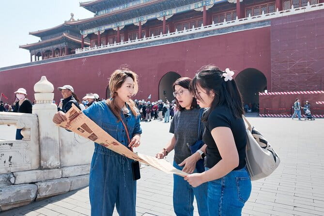 Beijing Historic City Guided Walking Tour + Calligraphy Creation - Yangmeizhu Byway and a newer side of old Beijing