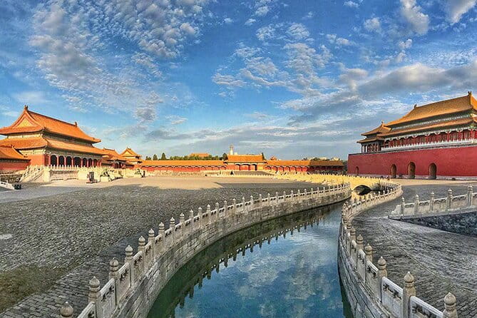 Beijing Historic City Guided Walking Tour + Calligraphy Creation - Dashilan Street and the taste of commercial Beijing