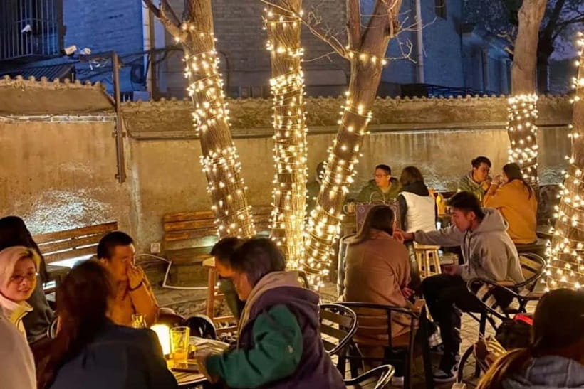 Beijing Hutong Dinner and Beer Walking Private Tour - A second dinner with a story behind it
