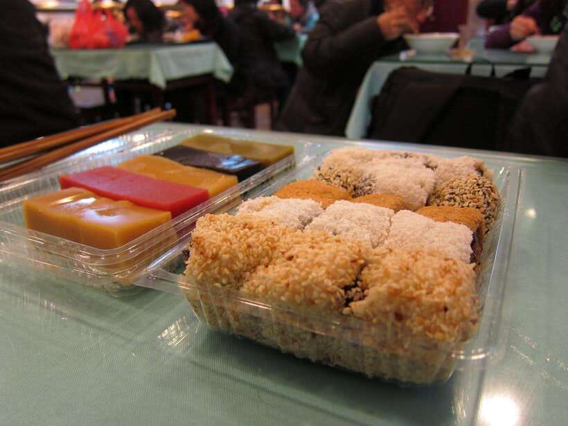 Beijing Hutong Food Crawl Delights: Peking duck, Hotpot&More - Street snacks between the restaurants