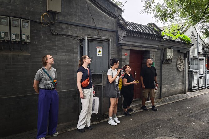 Beijing Hutong Walking Tour History, Architecture and Local Life - Seeing the White Stupa from a local cafe