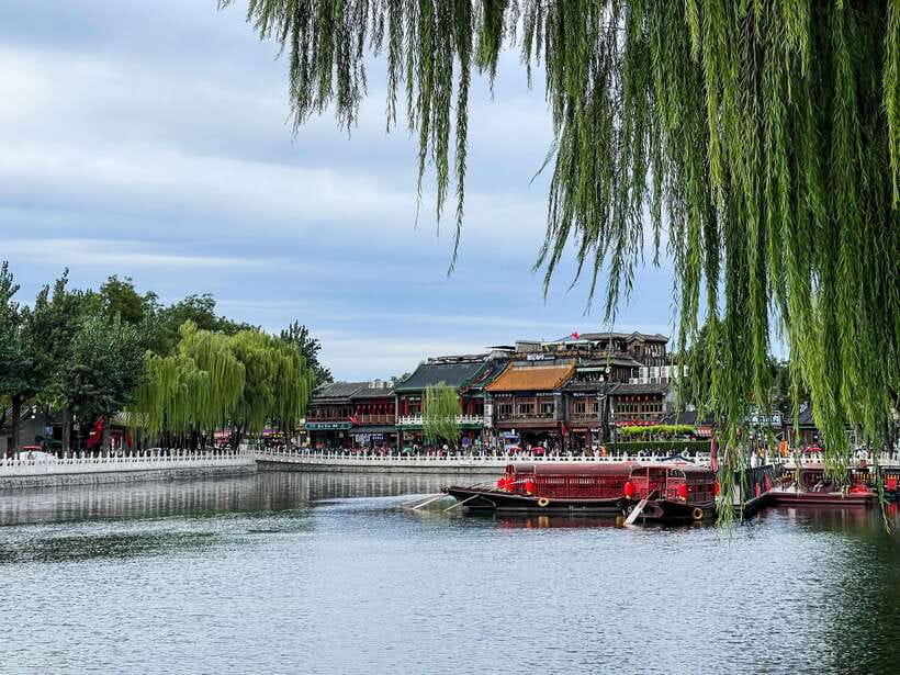 Beijing: Hutongs & Drum Tower City Walking Tour - A courtyard home visit with local context