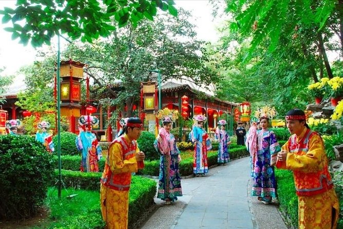 Beijing Imperial Dinning Experience with Night Tour - A palace-style dinner instead of an ordinary restaurant meal