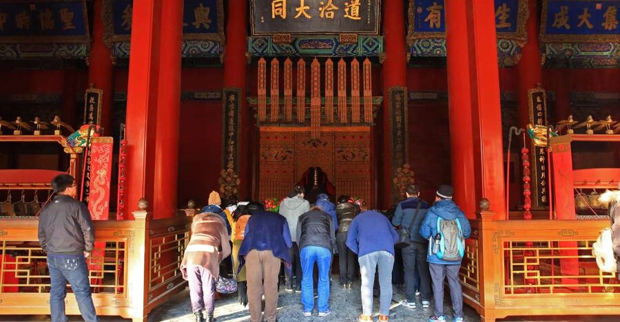 Beijing: Lama Temple, Confucius Temple and Guozijian Museum - A hutong walk with a look at ordinary Beijing