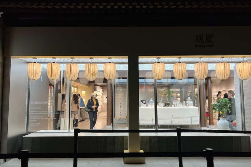 Beijing: Lama Temple E-Ticket or Full-Day Guided City Tour - How good is the English guidance?