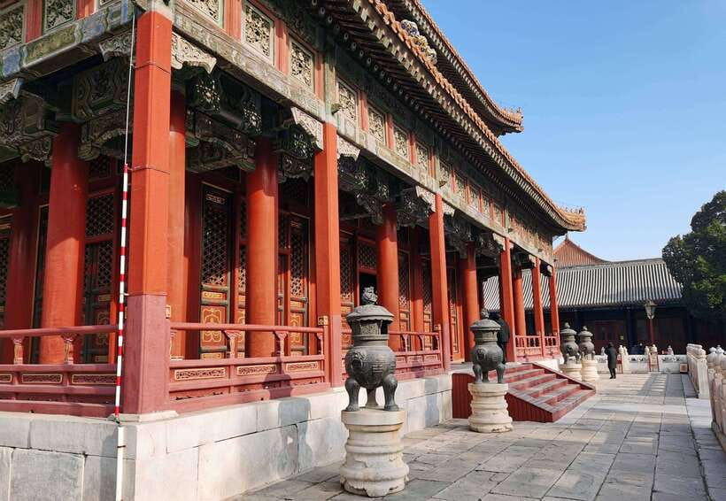 Beijing lama Temple Or Confucius Temple Tickets Reservation - Walking three minutes to Beijing Confucius Temple