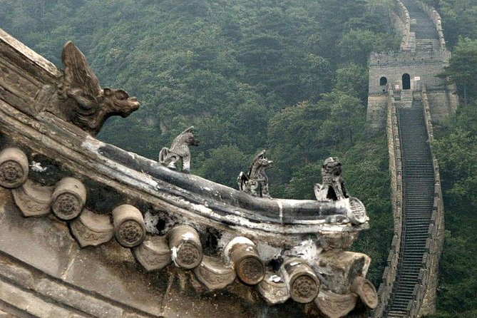 Beijing Layover: Mutianyu Great Wall Guided Tour or Transfer - Local food, tea, and the return to Beijing