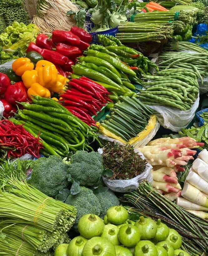 Beijing Market Tour with 10-course Family Feast - From fresh ingredients to a family kitchen