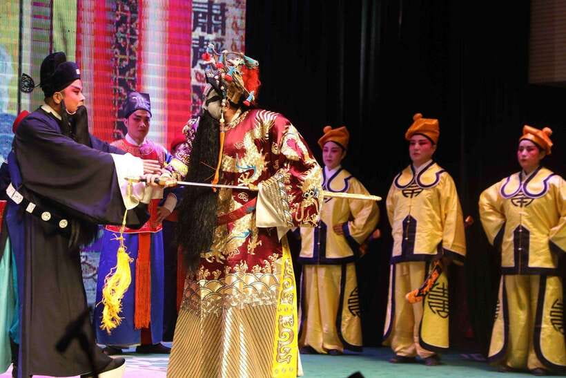 Beijing: Must-See Peking Opera at Liyuan Theatre Ticket - The one-hour performance and its unusual rhythm