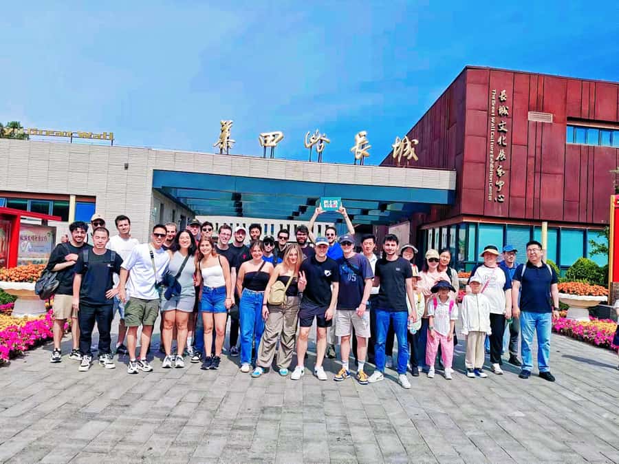 Beijing:Mutianyu Great Wall Bus Tour 7/8/9/10/13/13:30/15:30 - Five hours to explore the wall