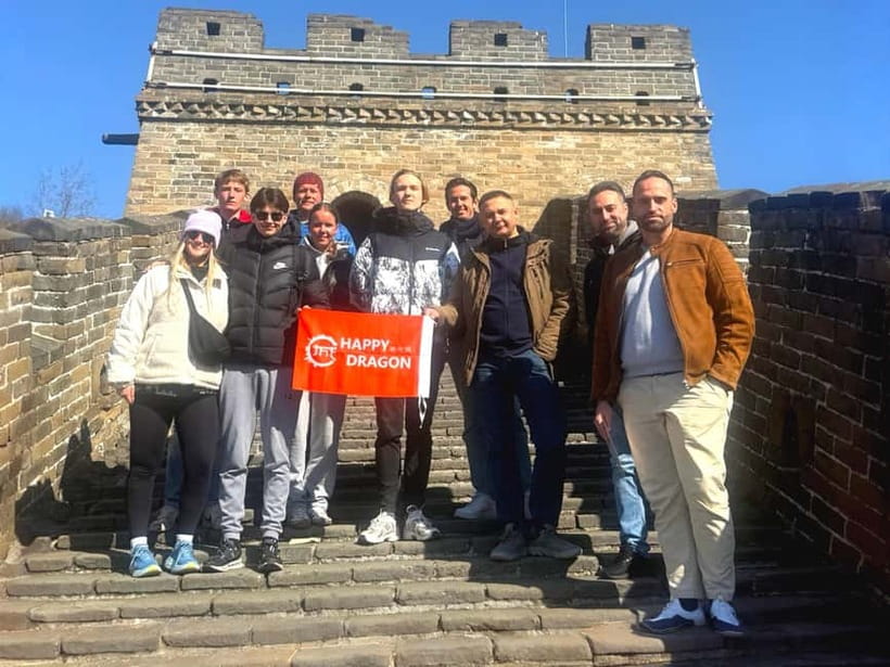 Beijing: Mutianyu Great Wall Daily Tour with Ticket & Lunch - Guide quality and group experience
