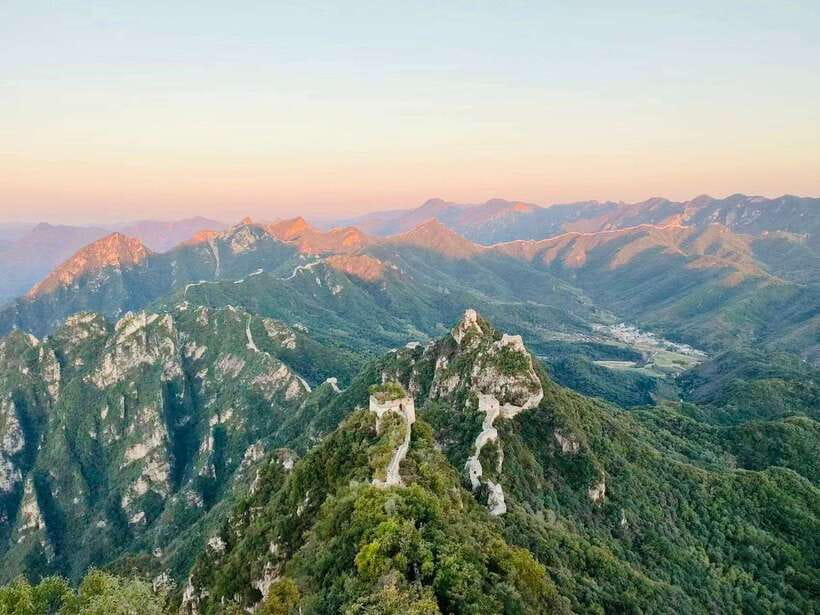 Beijing: Mutianyu Great Wall Day Tours with Options - How the guides affect the day