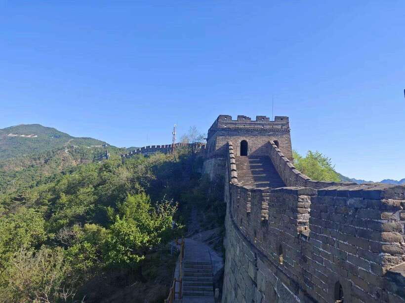 Beijing: Mutianyu Great Wall Private Layover Tour - The guide can change the feel of the visit