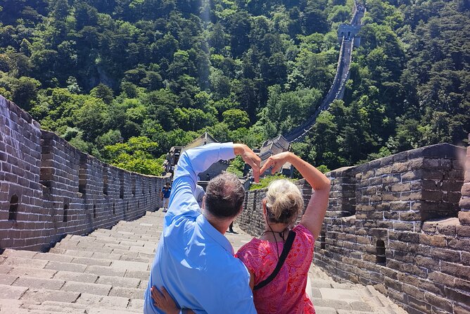 Beijing Mutianyu Great Wall Private Tour with Lunch - Choosing between the driver and the tour guide