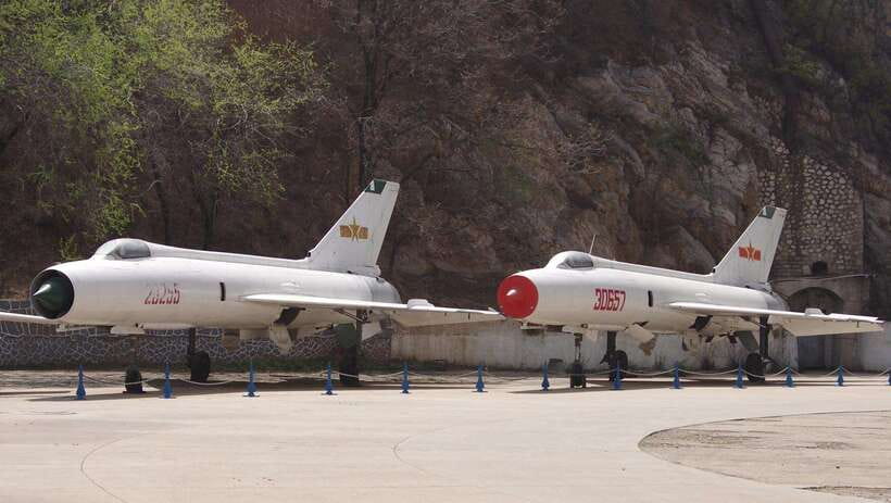 Beijing: Mutianyu Great Wall Tour and China Aviation Museum - Cable car up, toboggan down, or walk at your pace
