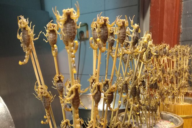Beijing Night Walking Tour - Group size, pace, and guide style