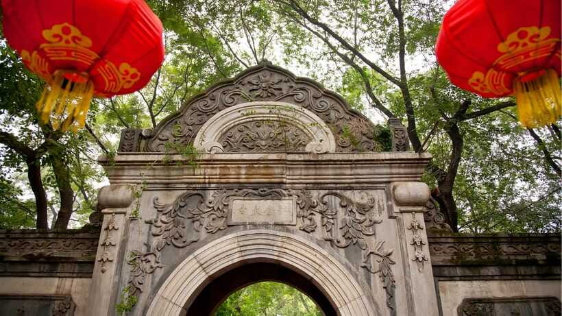 Beijing: Prince Kung's Palace Museum Ticket—Must-See Spot - Reading the architecture through courtyards and halls