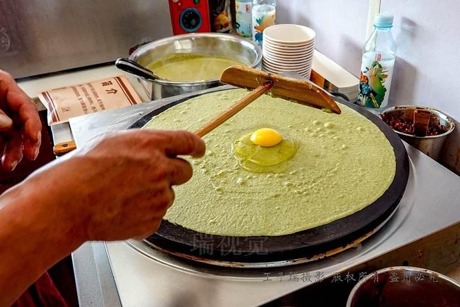 Beijing Private Hutong Food Walking Tour - What your private guide adds