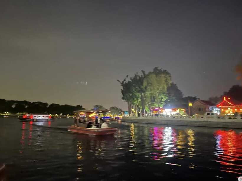 Beijing: Private Layover City Night Tour - Shichahai and Yandaixiejie, the evening’s most relaxed stop