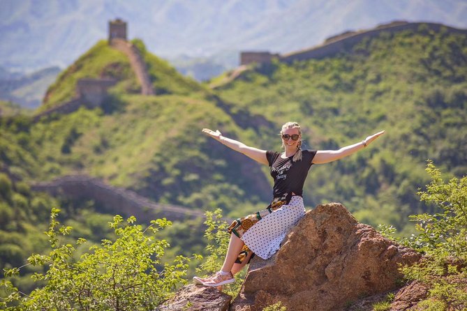 Beijing Private Layover Transfer Service: Mutianyu Great Wall - Meeting your private driver at the airport