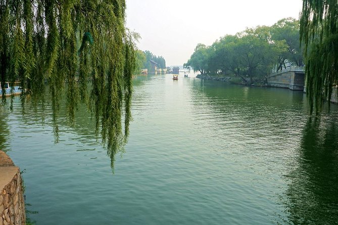 Beijing Private Transfer to Badaling Great Wall and Summer Palace - Choosing between a driver and a private guide