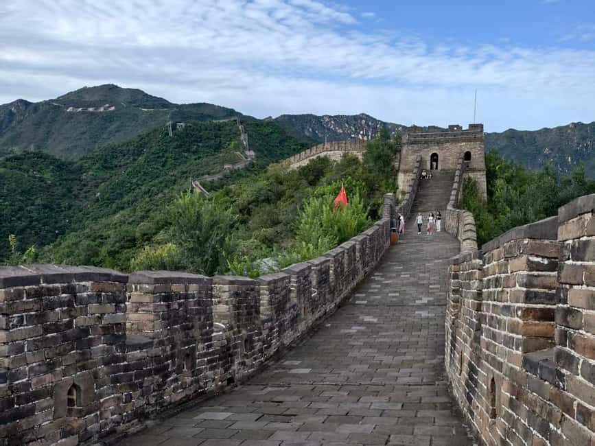 Beijing: Private Transfer to Great Wall & City Highlights - Cable car up, toboggan down