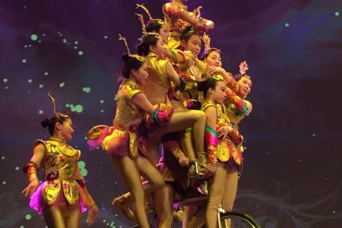 Beijing Red Theater Acrobatic Show with Private Transfer Service - The one-hour performance and its rising tension