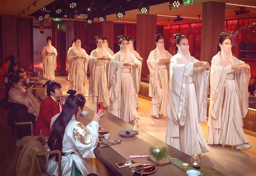 Beijing Royal Dinning Experience with cultural performance - A classical performance that works without full translation
