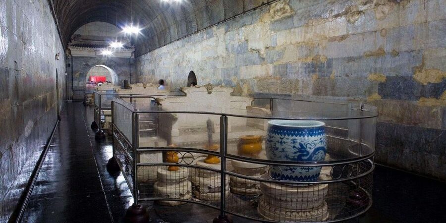 Beijing: Summer Palace, Sacred Road&Ming Tombs Private Tour - Lunch and the middle of the day