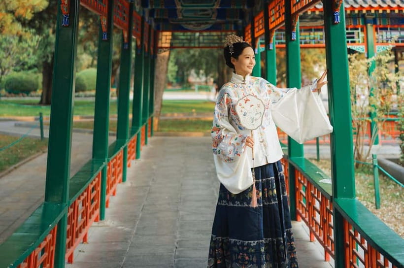 Beijing Traditional Hanfu Experience & Photoshoot for Groups - A closer look at the three to four hours