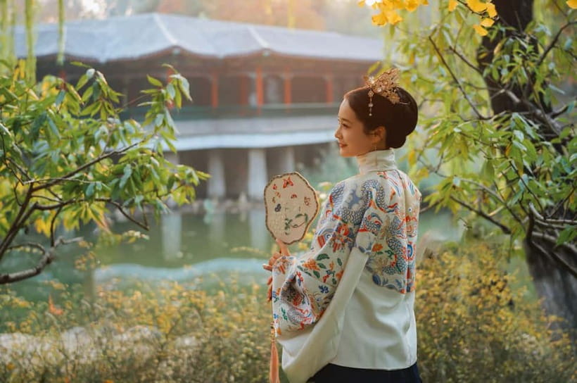 Beijing Traditional Hanfu Experience & Photoshoot for Groups - Should you book the Hanfu photoshoot?