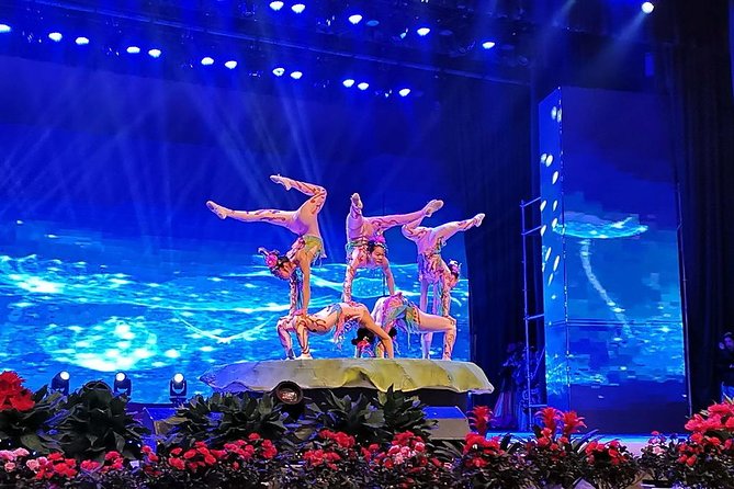 Beijing Traditional Hot Pot Dinner and VIP seated Acrobatic show - Key points before you book