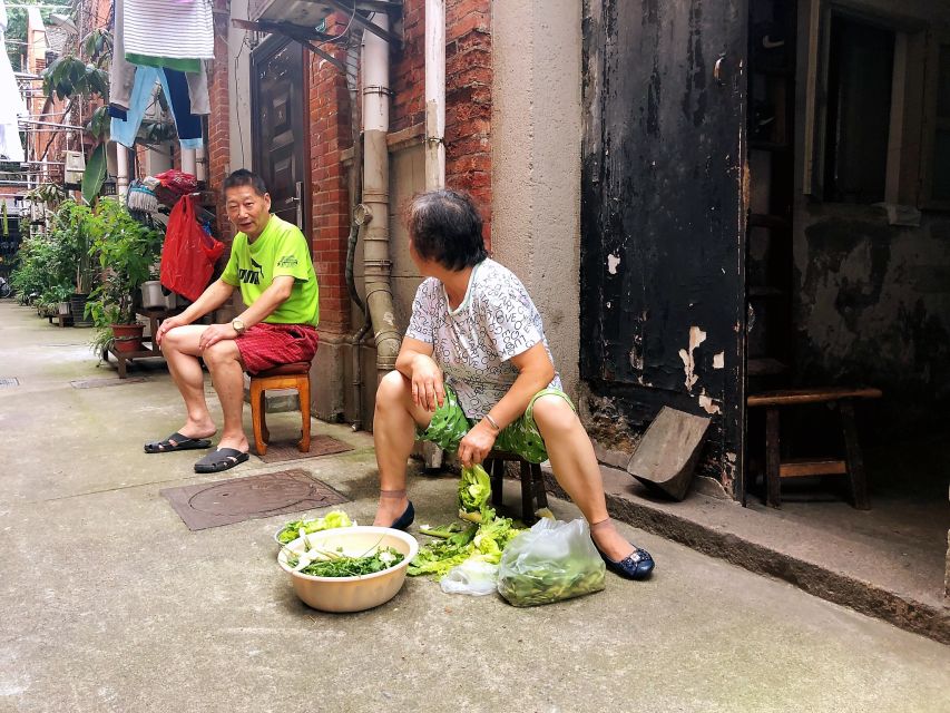 Biking Real Shanghai& Tea Tasting Experience - The Former French Concession by bike