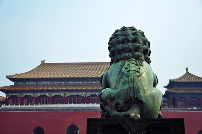 Boutique Tour: Four Must-sees of Beijing and Peking Duck - Entering the Forbidden City