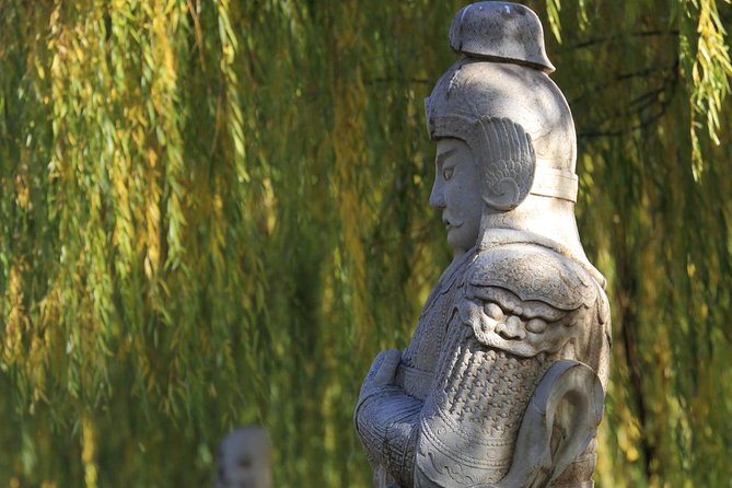 Boutique Tour: Juyongguan, Sacred Way and Dingling of Ming Tombs - Timing, walking, and the shape of the day