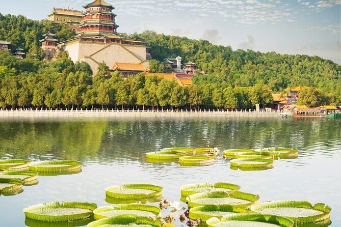 BusDa-Full-Day Bus Trips: Mutianyu, Summer & Old Summer Palaces - Mutianyu Great Wall: the main event