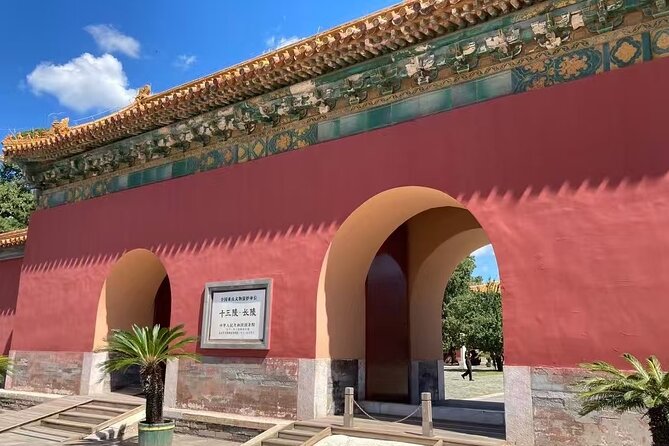 BusDa- Private Tour: Mutianyu Great Wall &Ming Tombs(Chang Ling) - Is the $20 price good value?