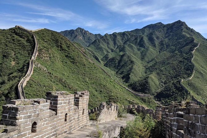 Capital Airport Layover to Mutianyu Great Wall with English Speaking Driver - The 1.5-hour drive to Mutianyu