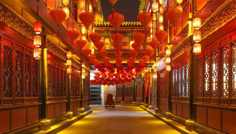 Chengdu: City Walking Tour with Food and Culture Stops - Starting at Kuanzhai Alleys
