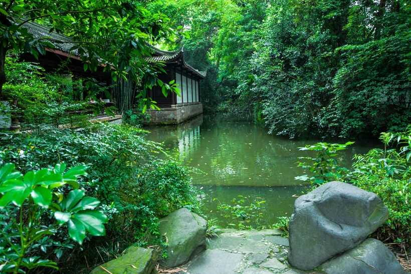 Chengdu: Du Fu Thatched Cottage Museum Ticket for Adult - Gardens, bamboo, and Huanhua Stream