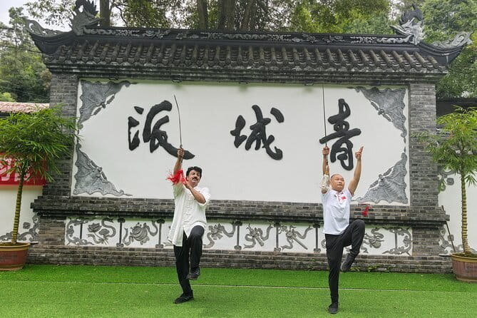 Chengdu Kung Fu Panda Tour Tai Chi, Martial Arts and Panda Base - Learning Tai Chi at ancient Mount Qingcheng