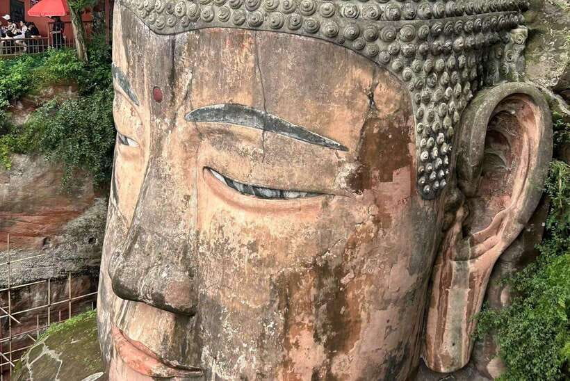 Chengdu: Leshan Grand Buddha Full-Day Private Trip - The two-hour drive from Chengdu