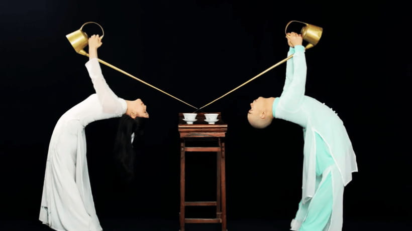Chengdu: Liyuan Theater Sichuan Opera Face-Changing Show - Inside Liyuan Theater’s tea house setting