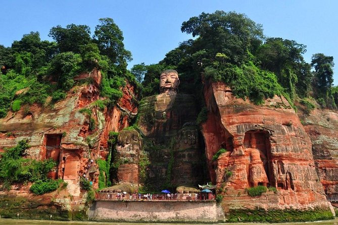 Chengdu: Panda Base Leshan Buddha Tour(or Half Day Panda Base ) - How the group format affects your day