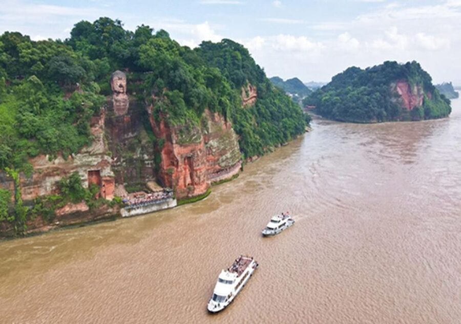 Chengdu panda & Leshan Buddha One Day Private Tour - Who should book this day