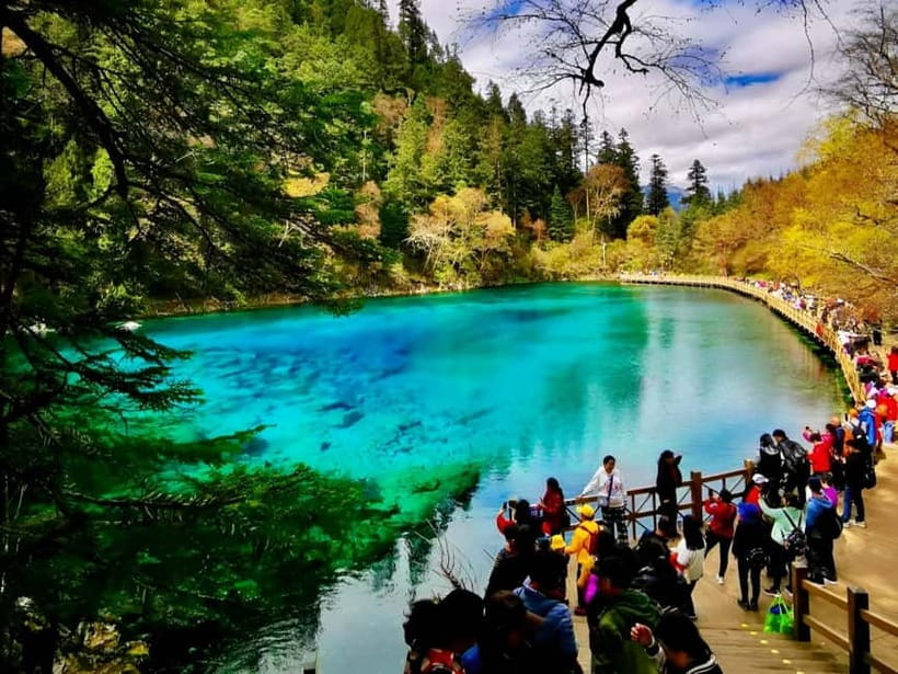 Chengdu: private 2-Day Huanglong Jiuzhaigou tour by train - Who will enjoy this trip most?