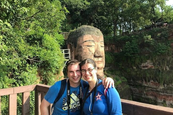 Chengdu Private Day Tour to Emei Mountain with Lunch and Cable Car Ride - Riding the cable car to the Golden Summit