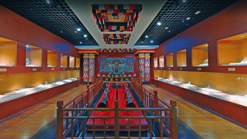 Chengdu: Sichuan Museum - Cultural and Historical Heritage - Ceramics, calligraphy, and the craft of looking closely