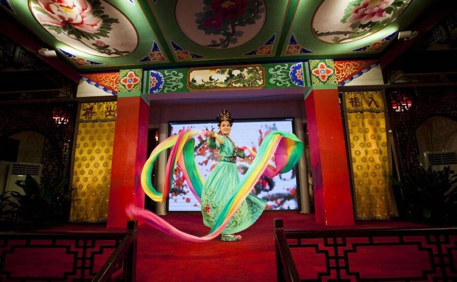 Chengdu: Sichuan Opera Shu Feng Yan Yun Evening Show Ticket - Choosing between standard and VIP tickets
